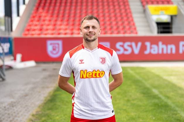 07.07.2025, Fussball, GER, Saison 2025 2026, 3.Liga,Pressetermin, SSV Jahn Regensburg Lucas Hermes, SSV Jahn Regensburg; 3. Liga, Portraittermin 2025 2026, DFL REGULATIONS PROHIBIT ANY USE OF PHOTOGRAPHS AS IMAGE SEQUENCES AND OR QUASI-VIDEO.