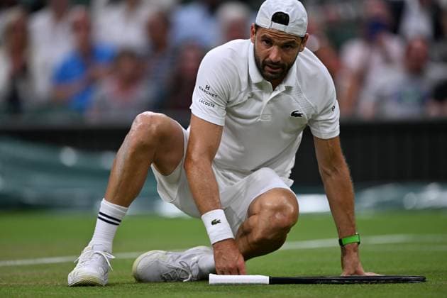 Grigor Dimitrov goes down injured when leading 2 sets to 0 during his Wimbledon 2025 Men?s Singles Round of 16 tennis match against Jannik Sinner at the All England Tennis Club in London, England (Richard Callis Sports Press Photo SPP) Copyright: xRichardxCallis SportsxPressxPhotox xSPPx spp-en-RiCaPrPh-SPP25_rica_07072025_21969
