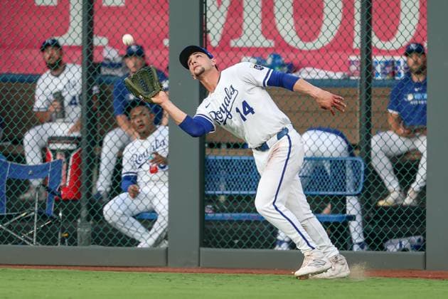 July 7, 2025: Kansas City Royals right fielder Jac Caglianone (14) catches a fly ball for an out on Pittsburgh Pirates left fielder Tommy Pham (28) during the sixth inning at Kauffman Stadium in Kansas City, MO. CSM Kansas City United States of America - ZUMAc04_ 20250707_zma_c04_041 Copyright: xDavidxSmithx