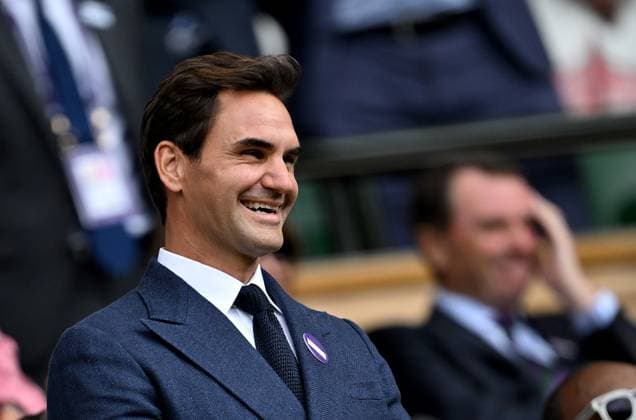 (250708) -- LONDON, July 8, 2025 -- Roger Federer smiles after the men s singles round of 16 match between Novak Djokovic of Serbia and Alex De Minaur of Australia at the Wimbledon Tennis Championships in London, Britain, July 7, 2025. ) (SP)BRITAIN-LONDON-TENNIS-WIMBLEDON-MEN S SINGLES LixYing 