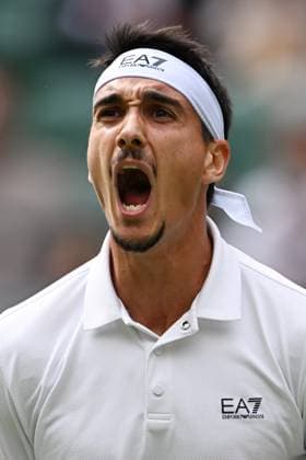 (250708) -- LONDON, July 8, 2025 -- Lorenzo Sonego reacts during the men s singles round of 16 match between Ben Shelton of the United States and Lorenzo Sonego of Italy at the Wimbledon Tennis Championships in London, Britain, July 7, 2025 ) (SP)BRITAIN-LONDON-TENNIS-WIMBLEDON-MEN S SINGLES ZhaoxDingzhe 