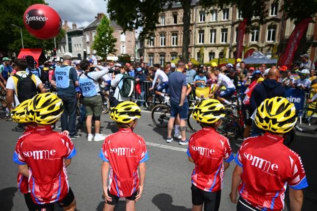 Tour de France 2025 Stage 4 ROUEN, FRANCE - JULY 08 : illustration picture supporters during stage 4 of the 112th edition of Tour de France an UCI World Tour 2.UWT cycling road race stage for Men Elite of 173 km with start in Amiens Metropole and finish in Rouen on July 8, 2025 in Rouen, France, 08 07 2025 ( Motordriver Kenny Verfaillie - Rouen France  Copyright: xVincentxKalutx