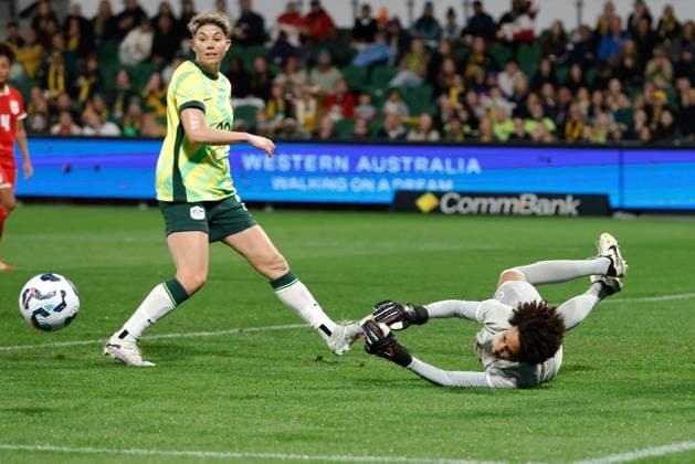 SOCCER AUSTRALIA PANAMA, Farissa Gordoba of Panama makes a save during Game 2 of the Women s International Friendlies soccer match between Australia and Panama at HBF Park in Perth, Tuesday, July 8, 2025. ( NO ARCHIVING, EDITORIAL USE ONLY PERTH WESTERN AUSTRALIA AUSTRALIA  Copyright: xRICHARDxWAINWRIGHTx 20250708191804483475