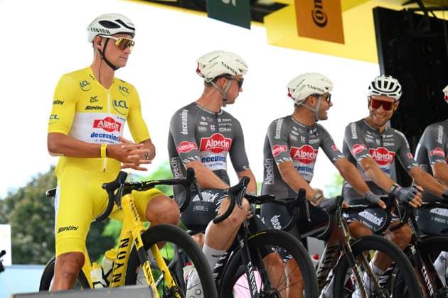 Tour de France 2025 Stage 4 ROUEN, FRANCE - JULY 08 : Van der Poel Mathieu (NED) of Alpecin - Deceuninck during stage 4 of the 112th edition of Tour de France an UCI World Tour 2.UWT cycling road race stage for Men Elite of 173 km with start in Amiens Metropole and finish in Rouen on July 8, 2025 in Rouen, France, 08 07 2025 ( Motordriver Kenny Verfaillie - Rouen France  Copyright: xVincentxKalutx