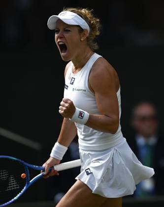 (250708) -- LONDON, July 8, 2025 -- Laura Siegemund celebrates during the women s singles quarterfinal match between Aryna Sabalenka of Belarus and Laura Siegemund of Germany at the Wimbledon Tennis Championships in London, Britain, July 8, 2025. ) (SP)BRITAIN-LONDON-TENNIS-WIMBLEDON-WOMEN S SINGLES LixYing 