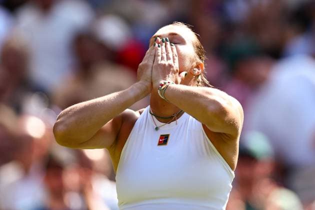 Aryna Sabalenka celebrates victory in her quarter final match Wimbledon Tennis Championships, Day 9, The All England Lawn Tennis and Croquet Club, London, UK - 08 Jul 2025London The All England Lawn Tennis and United Kingdom  Copyright: xJamesxMarsh Shutterstockx 15389336en