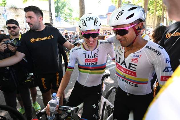 Tour de France 2025 Stage 4 ROUEN, FRANCE - JULY 08 : Pogacar Tadej (SLO) of UAE Team Emirates celebrates the victory with Almeida Joao (POR) of UAE Team Emirates after stage 4 of the 112th edition of Tour de France an UCI World Tour 2.UWT cycling road race stage for Men Elite of 173 km with start in Amiens Metropole and finish in Rouen on July 8, 2025 in Rouen, France, 08 07 2025 ( Motordriver Kenny Verfaillie - Rouen France  Copyright: xSzymonxGruchalskix