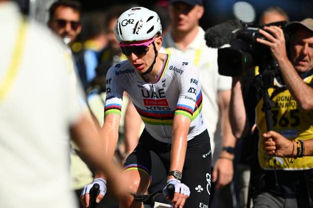 Tour de France 2025 Stage 4 ROUEN, FRANCE - JULY 08 : Pogacar Tadej (SLO) of UAE Team Emirates wins stage 4 of the 112th edition of Tour de France an UCI World Tour 2.UWT cycling road race stage for Men Elite of 173 km with start in Amiens Metropole and finish in Rouen on July 8, 2025 in Rouen, France, 08 07 2025 ( Motordriver Kenny Verfaillie - Rouen France  Copyright: xVincentxKalutx