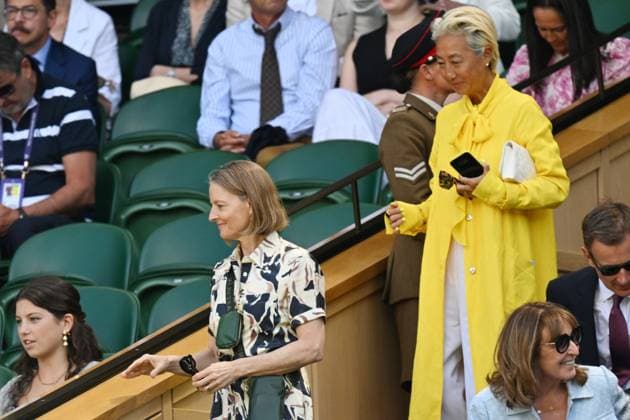 Wimbledon Tennis Championships - Day 9 LONDON, UNITED KINGDOM - July 8: Jodie Foster and Patti Rockenwagner watch tennis from the Royal Box during the ninth day of the 2025 Wimbledon Championships at The All England Lawn Tennis and Croquet Club in Wimbledon on July 8, 2025, in London, England Ray Tang Anadolu London United Kingdom. Editorial use only. Please get in touch for any other usage.  Copyright: x2025xAnadoluxRayxTangx