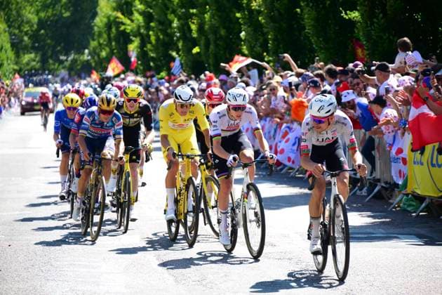 Tour de France 2025 Stage 4 ROUEN, FRANCE - JULY 08 : Almeida Joao (POR) of UAE Team Emirates, Pogacar Tadej (SLO) of UAE Team Emirates, Vingegaard Jonas (DEN) of Team Visma Lease a Bike, Van der Poel Mathieu (NED) of Alpecin - Deceuninck, Evenepoel Remco (BEL) of Soudal Quick-Step during stage 4 of the 112th edition of Tour de France an UCI World Tour 2.UWT cycling road race stage for Men Elite of 173 km with start in Amiens Metropole and finish in Rouen on July 8, 2025 in Rouen, France, 08 07 2025 ( Motordriver Kenny Verfaillie - Rouen France  Copyright: xBernardxPaponx