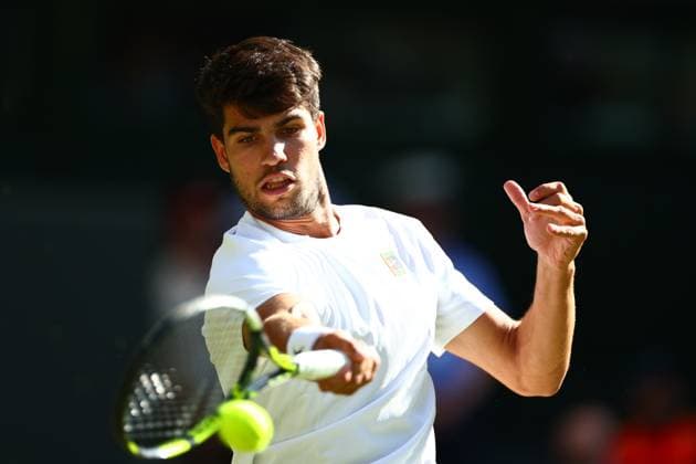 Carlos Alcaraz during his quarter final match Wimbledon Tennis Championships, Day 9, The All England Lawn Tennis and Croquet Club, London, UK - 08 Jul 2025London The All England Lawn Tennis and United Kingdom  Copyright: xJamesxMarsh Shutterstockx 15389336fh