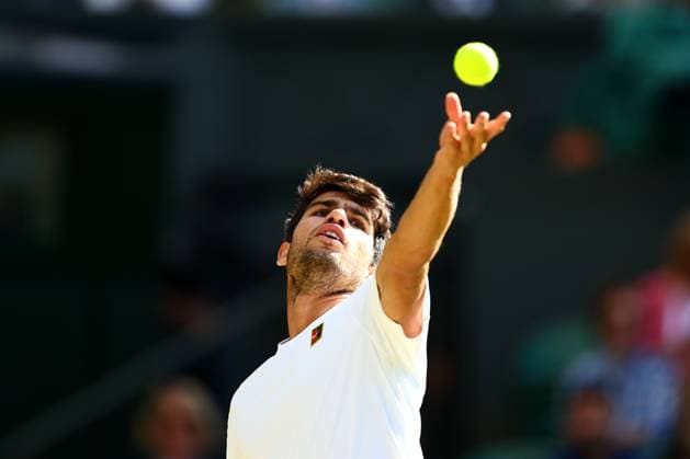 Carlos Alcaraz during his quarter final match Wimbledon Tennis Championships, Day 9, The All England Lawn Tennis and Croquet Club, London, UK - 08 Jul 2025London The All England Lawn Tennis and United Kingdom  Copyright: xJamesxMarsh Shutterstockx 15389336ff
