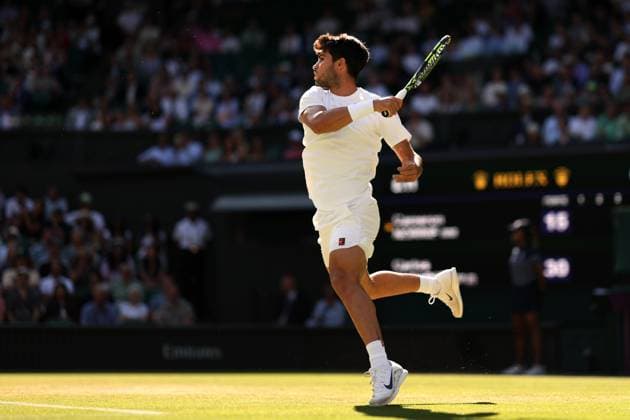 Carlos Alcaraz during his quarter final match Wimbledon Tennis Championships, Day 9, The All England Lawn Tennis and Croquet Club, London, UK - 08 Jul 2025London The All England Lawn Tennis and United Kingdom  Copyright: xEllaxLing Shutterstockx 15389337dk