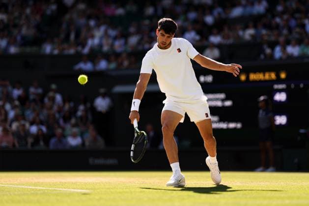 Carlos Alcaraz during his quarter final match Wimbledon Tennis Championships, Day 9, The All England Lawn Tennis and Croquet Club, London, UK - 08 Jul 2025London The All England Lawn Tennis and United Kingdom  Copyright: xEllaxLing Shutterstockx 15389337eg
