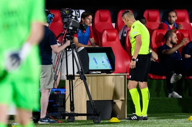 250708 Referee Igor Stojchevski check the VAR screen during the UEFA Champions League qualifier football match between FC Iberia 1999 and Malmö FF on July 8, 2025 in Tbilisi. Photo: Petter Arvidson BILDBYRAN kod PA PA1053 fotboll football soccer fotball uefa champions league champions league fc iberia malmö ff bbeng kval Copyright: PETTERxARVIDSON BB250708PA139