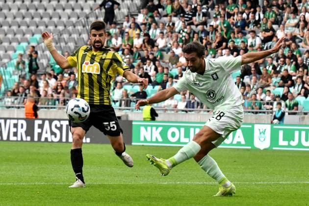 Ljubljana, Slovenia, July 8th 2025: Daulet Orynbassar of Kairat Almaty (L) in action against Diogo Miguel Guedes De Almeida of Olimpija Ljubljana (CR) during the UEFA Champions League, First qualifying round, 1st leg, match between Olimpija Ljubljana and Kairat Almaty at Stadium Stozice, Ljubljana, Slovenia. (Natasa Kupljenik SPP) Copyright: xNatasaxKupljenikx xSPPx spp-en-NaKuSp-NNS_3437