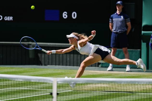 Wimbledon 2025 Day 9 Aryna Sabalenka v Laura Siegemund Wimbledon Championships 2025 Day 9, 08 07 25 Ladies’ Singles - Quarter Final Centre Court Aryna Sabalenka v Laura Siegemund Laura Siegemund in action  Copyright: xMarcxAspland ThexTimesx NINTCHDBPICT001008462679