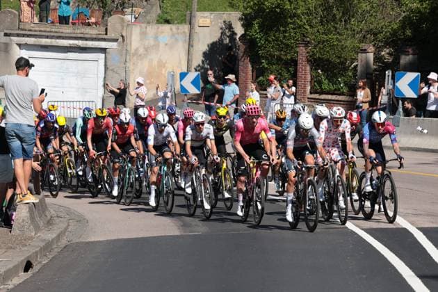 Tour de France 4éme etape Amiens Rouen PHOTOPQR LE COURRIER PICARD Haslin ; Rouen ; 08 07 2025 ; 08 07 25 Cyclisme Tour de France 4ème etape Amiens Rouen Cote de Bonsecours à Rouen regroupement general Photo Fred Haslin - CYCLING TOUR DE FRANCE 2025 The 112th edition of the Tour de France starts on Saturday 5 July in Lille, France, and will finish in Paris, France on the 27th of July Amiens Metropole to Rouen 2025 07 08 - Stage 4 Rouen 76 France  Copyright: xPHOTOPQR LExCOURRIERxPICARD MAXPxHaslinx 20250708LCP7452 20250708LCP7452