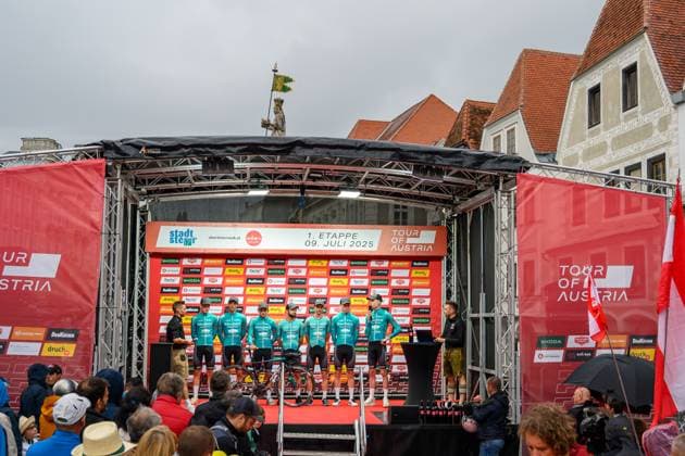 steyr, austria, 08 july 2025, prsentation of the teams of the tour of austria on the main square, stadtplatz