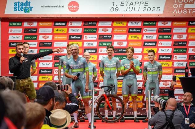 steyr, austria, 08 july 2025, prsentation of the teams of the tour of austria on the main square, stadtplatz