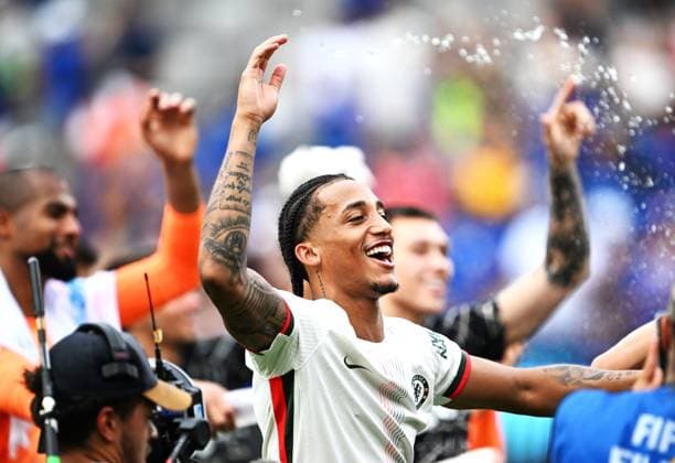 (250709) -- NEW JERSEY, July 9, 2025 -- Joao Pedro of Chelsea celebrates after the semifinal match between Fluminense FC (Brazil) and Chelsea FC (England) at the FIFA Club World Cup 2025 at the MetLife Stadium, New Jersey, the United States, July 8, 2025. ) (SP)U.S.-NEW JERSEY-FOOTBALL-FIFA CLUB WORLD CUP-SEMIFINALS-FLUMINENSE FC VS. CHELSEA FC WuxXiaoling 