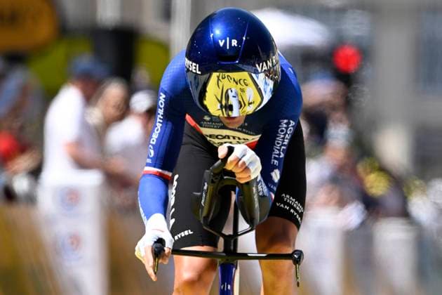 Tour de France 2025 Stage 5 CAEN, FRANCE - JULY 09 : Armirail Bruno (FRA) of Decathlon AG2R La Mondiale Team during stage 5 of the 112th edition of Tour de France an UCI World Tour 2.UWT Individual Time Trial stage for Men Elite of 33 km with start in Caen and finish in Caen on July 9, 2025 in Caen, France, 09 07 2025 ( Motordriver Kenny Verfaillie - Caen France  Copyright: xJanxDexMeuleneirx