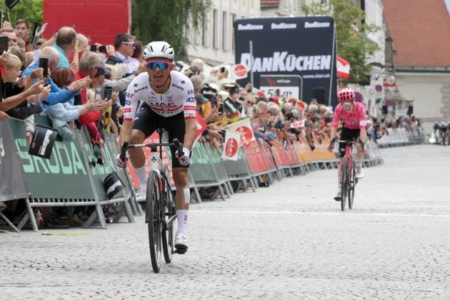 CYCLING - Tour of Austria 2025 STEYR,AUSTRIA,09.JUL.25 - CYCLING - Tour of Austria, stage 1, Steyr - Steyr. Image shows Rafal Majka (POL UAE TEAM EMIRATES XRG) and Archie Ryan (IRL EF EDUCATION - EASYPOST).  GEPAxpictures xWalterxLuger