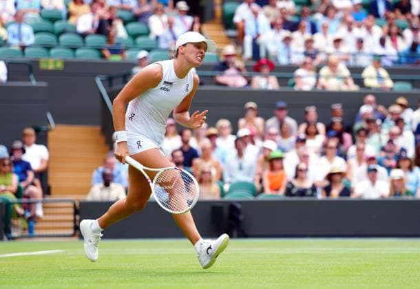 Iga Swiatek during her quarter final match Wimbledon Tennis Championships, Day 10, The All England Lawn Tennis and Croquet Club, London, UK - 09 Jul 2025London The All England Lawn Tennis and United Kingdom  Copyright: xJavierxGarcia Shutterstockx 15389393bg