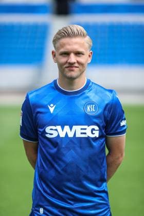 Andreas Mueller (Karlsruher SC, 16), GER, Karlsruher SC (KSC, Karlsruhe), Fussball, 2. Bundesliga, Portaettermin, Spielzeit 2025 2026, 09.07.2025, DFL REGULATIONS PROHIBIT ANY USE OF PHOTOGRAPHS AS IMAGE SEQUENCES AND OR QUASI-VIDEO, GER, Karlsruher SC (KSC, Karlsruhe), Fussball, 2. Bundesliga, Portraettermin, Spielzeit 2025 2026, 09.07.2025 Karlsruhe