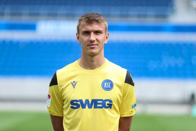 Hans Christian Bernat (Karlsruher SC, Torwart 01), GER, Karlsruher SC (KSC, Karlsruhe), Fussball, 2. Bundesliga, Portaettermin, Spielzeit 2025 2026, 09.07.2025, DFL REGULATIONS PROHIBIT ANY USE OF PHOTOGRAPHS AS IMAGE SEQUENCES AND OR QUASI-VIDEO, GER, Karlsruher SC (KSC, Karlsruhe), Fussball, 2. Bundesliga, Portraettermin, Spielzeit 2025 2026, 09.07.2025 Karlsruhe