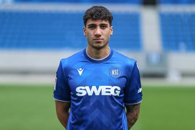 Efe Kaan Sihlaroglu (Karlsruher SC, 38), GER, Karlsruher SC (KSC, Karlsruhe), Fussball, 2. Bundesliga, Portaettermin, Spielzeit 2025 2026, 09.07.2025, DFL REGULATIONS PROHIBIT ANY USE OF PHOTOGRAPHS AS IMAGE SEQUENCES AND OR QUASI-VIDEO, GER, Karlsruher SC (KSC, Karlsruhe), Fussball, 2. Bundesliga, Portraettermin, Spielzeit 2025 2026, 09.07.2025 Karlsruhe