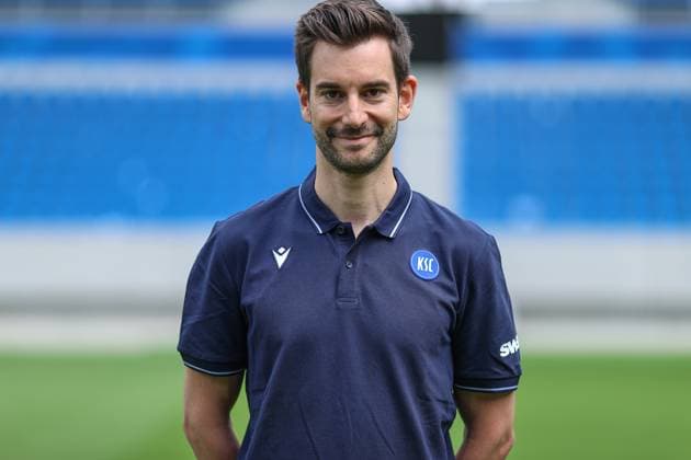 Marius Emnet; Karlsruher SC Physiotherapeut, GER, Karlsruher SC (KSC, Karlsruhe), Fussball, 2. Bundesliga, Portaettermin, Spielzeit 2025 2026, 09.07.2025, DFL REGULATIONS PROHIBIT ANY USE OF PHOTOGRAPHS AS IMAGE SEQUENCES AND OR QUASI-VIDEO, GER, Karlsruher SC (KSC, Karlsruhe), Fussball, 2. Bundesliga, Portraettermin, Spielzeit 2025 2026, 09.07.2025 Karlsruhe