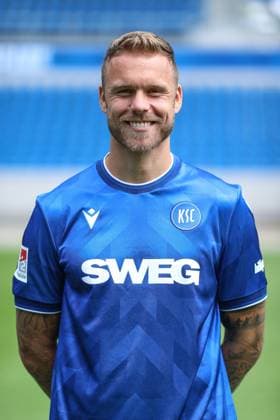 Marcel Franke (Karlsruher SC, 28), GER, Karlsruher SC (KSC, Karlsruhe), Fussball, 2. Bundesliga, Portaettermin, Spielzeit 2025 2026, 09.07.2025, DFL REGULATIONS PROHIBIT ANY USE OF PHOTOGRAPHS AS IMAGE SEQUENCES AND OR QUASI-VIDEO, GER, Karlsruher SC (KSC, Karlsruhe), Fussball, 2. Bundesliga, Portraettermin, Spielzeit 2025 2026, 09.07.2025 Karlsruhe