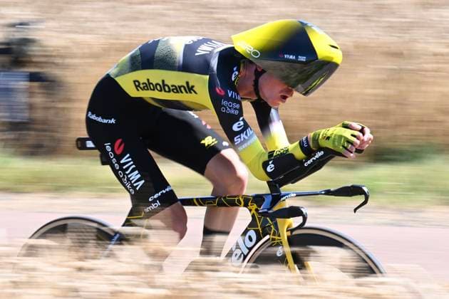 Tour de France 2025 Stage 5 CAEN, FRANCE - JULY 09 : Kuss Sepp (USA) of Team Visma Lease a Bike during stage 5 of the 112th edition of Tour de France an UCI World Tour 2.UWT Individual Time Trial stage for Men Elite of 33 km with start in Caen and finish in Caen on July 9, 2025 in Caen, France, 09 07 2025 ( Motordriver Kenny Verfaillie - Caen France  Copyright: xVincentxKalutx