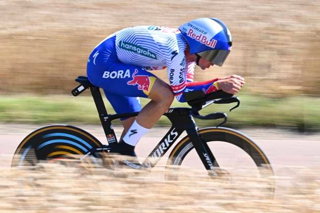 Tour de France 2025 Stage 5 CAEN, FRANCE - JULY 09 : Roglic Primoz (SLO) of Red Bull - BORA - Hansgrohe during stage 5 of the 112th edition of Tour de France an UCI World Tour 2.UWT Individual Time Trial stage for Men Elite of 33 km with start in Caen and finish in Caen on July 9, 2025 in Caen, France, 09 07 2025 ( Motordriver Kenny Verfaillie - Caen France  Copyright: xVincentxKalutx