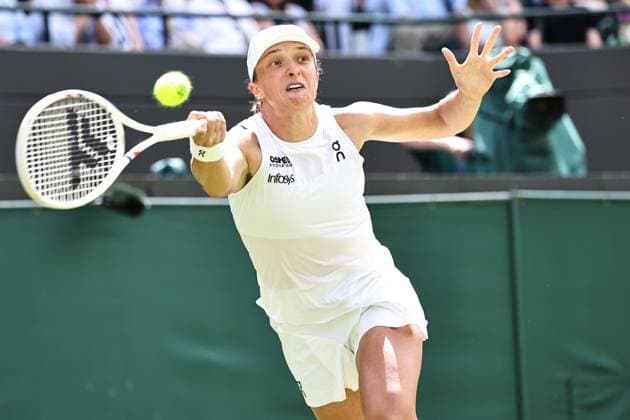 Iga Swiatek, POL, during quarterfinal of 2025 All England Lawn Tennis Championships at Wimbledon, womens singles, London, 09 07 2025; -