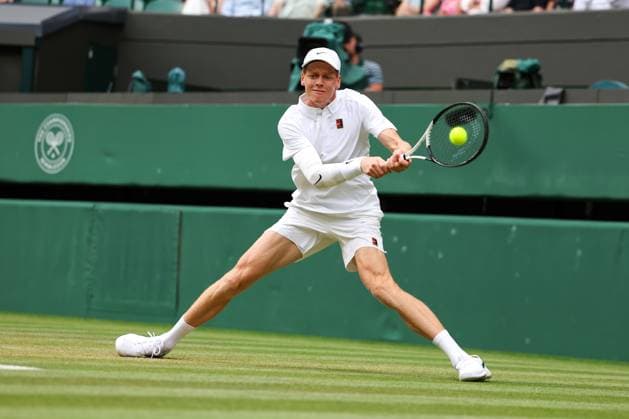 Jannik Sinner during his Quarter Final match Wimbledon Tennis Championships, Day 10, The All England Lawn Tennis and Croquet Club, London, UK - 09 Jul 2025London The All England Lawn Tennis and United Kingdom  Copyright: xEllaxLing Shutterstockx 15389395h