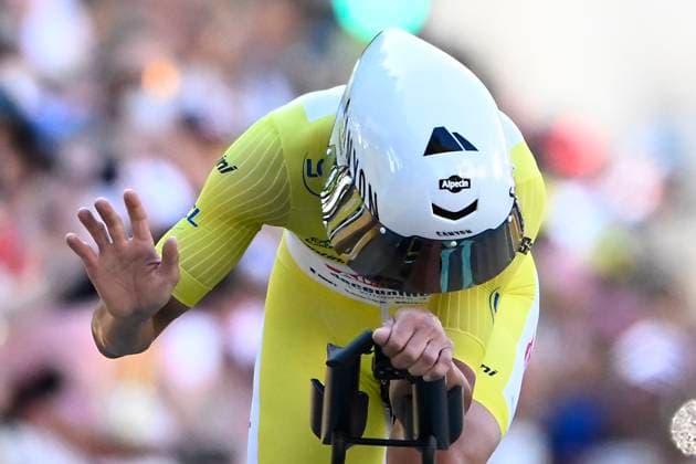 Tour de France 2025 Stage 5 CAEN, FRANCE - JULY 09 : Van der Poel Mathieu (NED) of Alpecin - Deceuninck during stage 5 of the 112th edition of Tour de France an UCI World Tour 2.UWT Individual Time Trial stage for Men Elite of 33 km with start in Caen and finish in Caen on July 9, 2025 in Caen, France, 09 07 2025 ( Motordriver Kenny Verfaillie - Caen France  Copyright: xJanxDexMeuleneirx