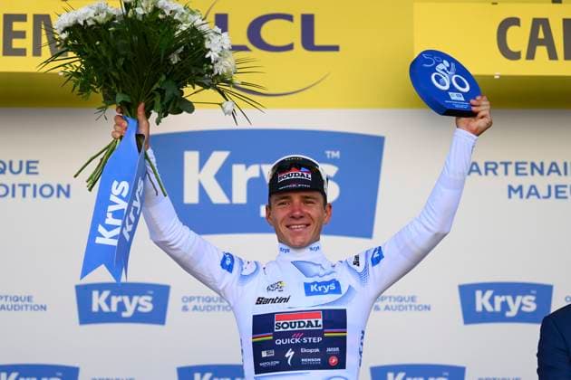 Tour de France 2025 Stage 5 CAEN, FRANCE - JULY 09 : Evenepoel Remco (BEL) of Soudal Quick-Step pictured with the white jersey during the podium ceremony of stage 5 of the 112th edition of Tour de France an UCI World Tour 2.UWT Individual Time Trial stage for Men Elite of 33 km with start in Caen and finish in Caen on July 9, 2025 in Caen, France, 09 07 2025 ( Motordriver Kenny Verfaillie - Caen France  Copyright: xVincentxKalutx