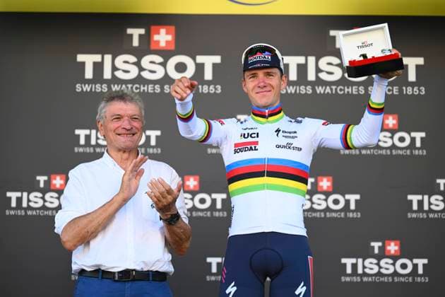 Tour de France 2025 Stage 5 CAEN, FRANCE - JULY 09 : Bernard Thevenet and Evenepoel Remco (BEL) of Soudal Quick-Step pictured during the podium ceremony of stage 5 of the 112th edition of Tour de France an UCI World Tour 2.UWT Individual Time Trial stage for Men Elite of 33 km with start in Caen and finish in Caen on July 9, 2025 in Caen, France, 09 07 2025 ( Motordriver Kenny Verfaillie - Caen France  Copyright: xVincentxKalutx