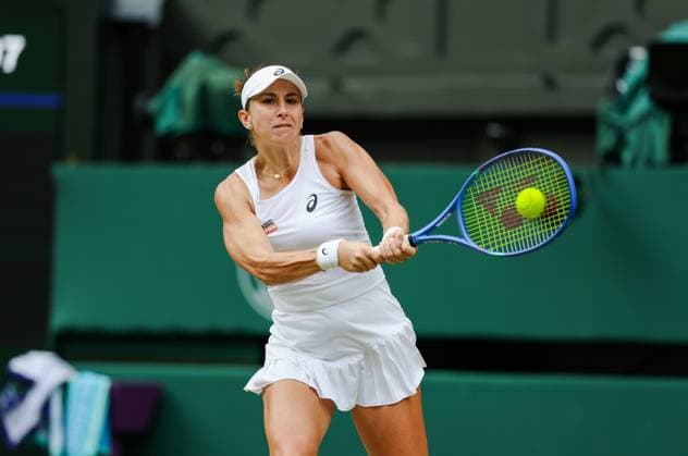 Wimbledon 2025 Day 10 Andreeva v Bencic Wimbledon Championships 2025 Day 10, 09 07 25 Ladies’ Singles - Quarter Final Centre Court Mirra Andreeva v Belinda Bencic Belinda Bencic  Copyright: xMarcxAspland ThexTimesx NINTCHDBPICT001008721713