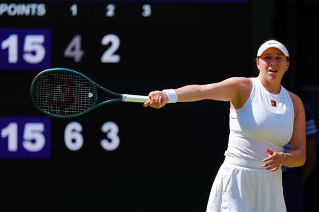 Amanda Anisimova during her semi final match Wimbledon Tennis Championships, Day 11, The All England Lawn Tennis and Croquet Club, London, UK - 10 Jul 2025London The All England Lawn Tennis and United Kingdom  Copyright: xJavierxGarcia Shutterstockx 15390589cj
