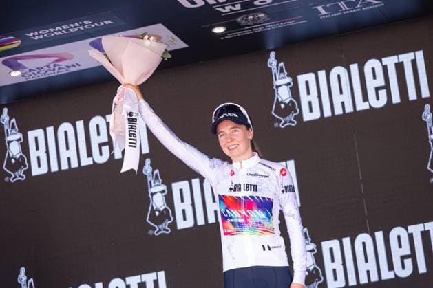 Antonia Niedermaier Keeps the White Jersey during Giro d Italia Women - Stage 5 - Mirano Monselice, Giro d Italia race in Monselice, Italy, July 10 2025  Copyright: xTommasoxBerardi IPAxSportx xipa-agency.netx xx IPA_60231932 IPA_Agency_IPA60231932