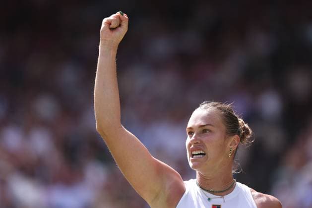 Aryna Sabalenka macht die Faust und jubelt, Jubel, Freude, Emotion, Damen Einzel, Ladies Singles Tennis - Wimbledon 2025 - Grand Slam ITF ATP, Tennis Herren WTA, Tennis Damen - AELTC - London - - Great Britain - 10 July 2025. Copyright: xJuergenxHasenkopfx