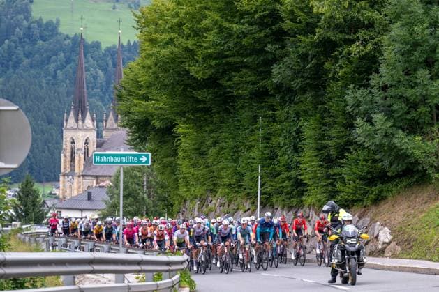 CYCLING - Tour of Austria 2025 SANKT JOHANN,AUSTRIA,10.JUL.25 - CYCLING - Tour of Austria, stage 2, Bischofshofen - Sankt Johann Alpendorf. Image shows the peloton.  GEPAxpictures xWolfgangxKofler