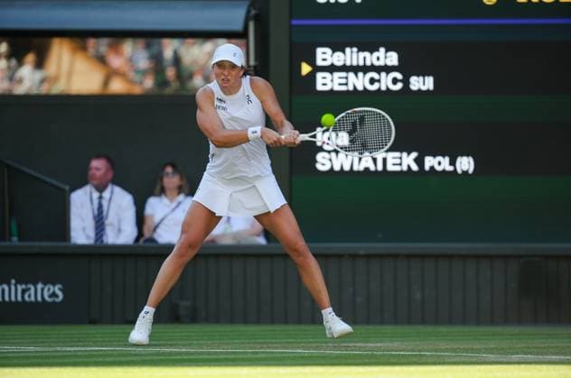 Wimbledon Belinda Bencic vs Iga Swiatek Wimbledon Championships 2025 Day 11, 10 07 25 Ladies’ Singles - Semi Final Centre Court Belinda Bencic vs Iga Swiatek Iga Swiatek wins in straight sets  Copyright: xMarcxAspland ThexTimesx NINTCHDBPICT001008998587