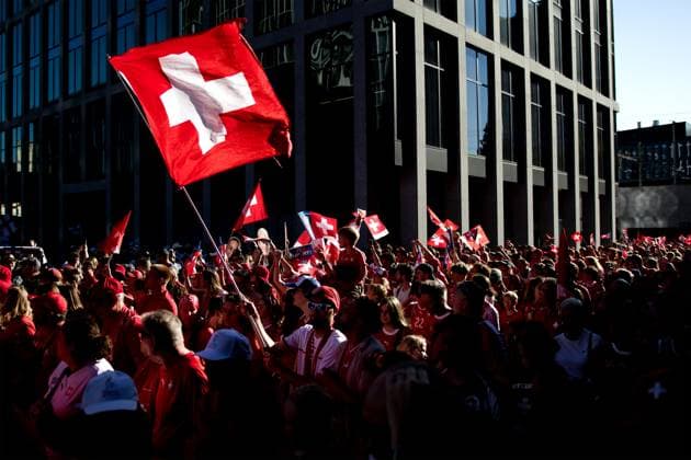 Geneva, Switzerland, July 10th 2025: Switzerland fans before the UEFA Womens EURO 2025 Group A match between Finland and Switzerland at Stade de Geneve in Geneva, Switzerland. (Pedro Porru SheKicks SPP)  Copyright: xPedroxPorrux xSheKicksx xSPPx spp-en-PePoSh-HE5A4398_DxO