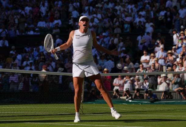 Iga Swiatek of Poland celebrates during the Ladies Singles semi-final match on day eleven of The Championships Wimbledon 2025 at All England Lawn Tennis and Croquet Club on July 10, 2025 in London, England.  Copyright: xHiroshixSatox