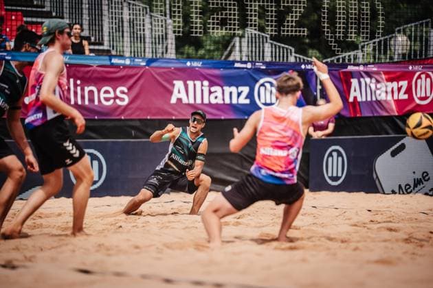 Beachvolleyball Männer Allianz German Beach Tour 2025 Tourstop München 10.07.2025 Kim Huber jubelt München Zentraler Hochschulsport Münche Bayern Deutschland