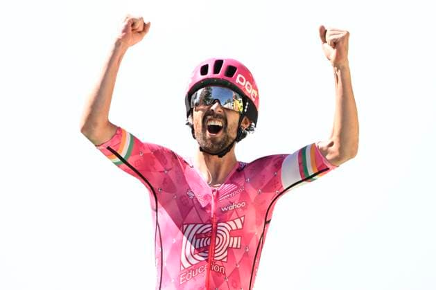 Tour de France 2025 Stage 6 VIRE NORMANDIE, FRANCE - JULY 10 : Healy Ben (IRL) of EF Education - EasyPost during stage 6 of the 112th edition of Tour de France an UCI World Tour 2.UWT cycling road race stage for Men Elite of 201 km with start in Bayeux and finish in Vire Normandie on July 10, 2025 in Vire Normandie, France, 10 07 2025 ( Motordriver Kenny Verfaillie - Vire Normandie France  Copyright: xJanxDexMeuleneirx